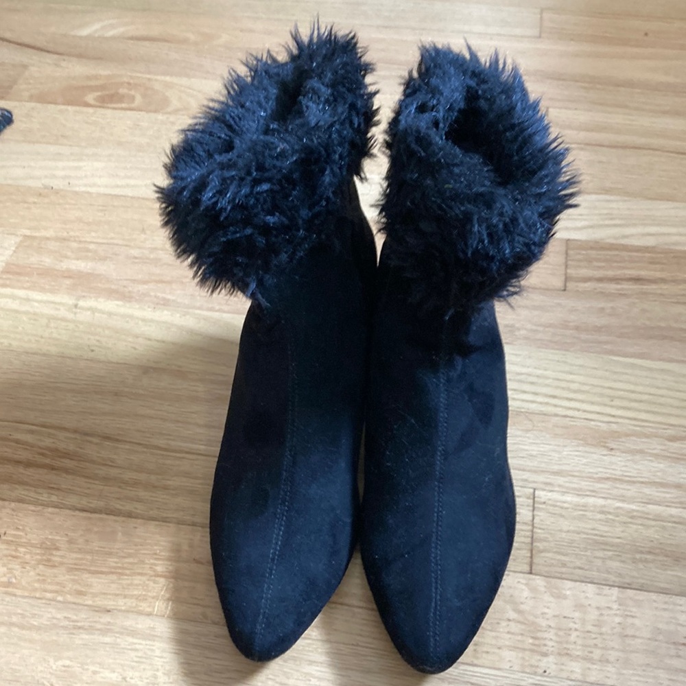 Impo Mineemie 8m suede fur boots.parisian